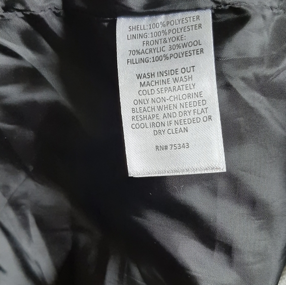 TELLURIDE .WOMEN'S VEST. SZ::XL FULL ZIPPED UP. QUILTED .BLACK - Picture 8 of 8